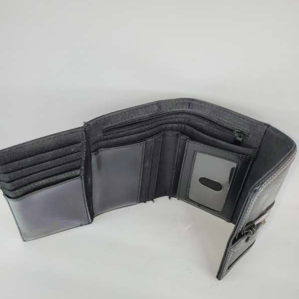 Wallet - Picture 3 of 5